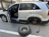 티스테이션 타이어 위치교환 뒤 바퀴빠짐 | 보배드림 교통사고/블박