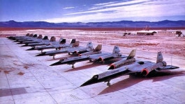 초음속 정찰기 A-12 옥스카트 / SR-71 블랙버드 비교 | 보배드림 베스트글