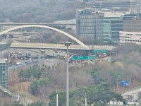 판교 교통사고 현장 (수원까지 막히고 있다는 뉴스 장소네요) | 보배드림 시승기/배틀/목격담