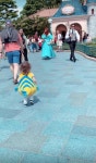 디즈니랜드에서 에리얼을 발견한 아기 플라운더 | 보배드림 자유게시판