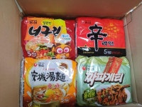 동사무소에 라면한박스, 기저귀 한박스 기부하고 왔습니다. | 보배드림 베스트글