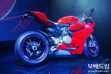 [신차발표회] 체크메이트. 두카티 1199 파니갈레 | 보배드림 보배드림이야기