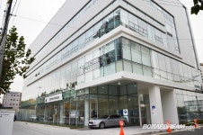 [전시장 탐방] 서울 지역 최대규모, 신호모터스 영등포 전시장 | 보배드림 보배드림이야기