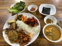 한식뷔페에서 많이 먹었다고 꼽당한 여자 | 보배드림 신유머/이슈/움짤