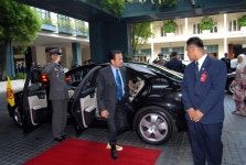 이 사람이 술탄 부르나이 국왕 그리고 팬텀VI | 보배드림 수입차게시판