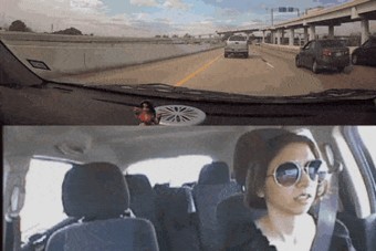 [블박] 여사님의 운전실력.gif | 보배드림 교통사고/블박