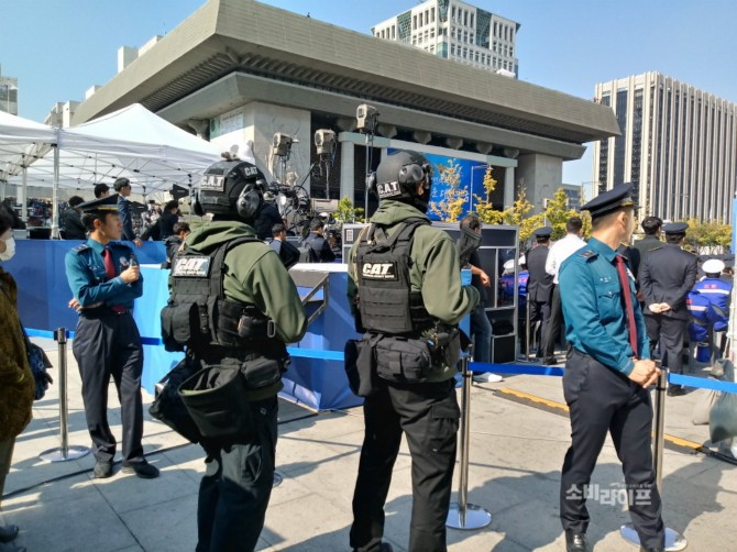 윤건영 의원 윤석열 대통령, 경호처 직원들에 무기 사용 지시 주장능을 요합니다