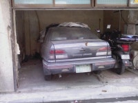 어느 주차장에 오래된 차 | 보배드림 직찍/특종발견