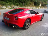 페라리 F12 베를리네타 | 보배드림 자동차사진/동영상