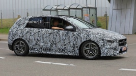 2019 메르세데스 벤츠 B 클래스 스파이 샷 | 보배드림 자동차사진/동영상