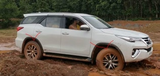 TIRE 앞뒤 인치가 다를수도 있네요. | 보배드림 유머게시판