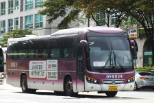 2017.10 - 서울남부터미널의 시외버스들 (90pic) | 보배드림 트럭/버스/중기