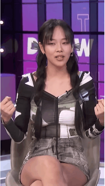 미국 방송 출연한 비비의 밑슴 패션 | 보배드림 국산차게시판