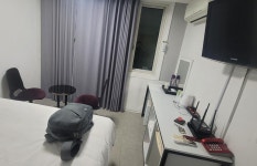 오늘도 혼자 모텔입성 | 보배드림 국산차게시판