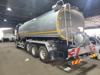 작년 판매된 탱크로리 84%가 ‘국산 카고 섀시’ | 보배드림 자동차뉴스