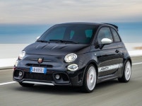 2021 아바쓰 695 에세스 컬렉터스 에디션 [IT] | 보배드림 자동차사진/동영상