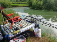 중고낚시용품 > 동일 프레임 1000-1400 팝니다 : 낚시사랑