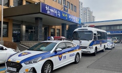 익산 콜택시 호출료 부과에 시끌 : 전국일반 : 전국 : 뉴스 : 한겨레 익산 콜택시 호출료 부과에 시끌 