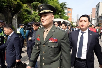 박정훈 대령 4차 공판…해병대 전우는 끝까지 지켜본다 [포토]