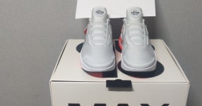 나이키 어댑트 오토 맥스 퓨어 플래티넘 (Nike Adapt Auto Max Pure Platinum) - 풋셀 커뮤니티