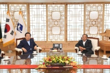 6.8 전국새농민회장 방문상세 | 사진기록<컨텐츠<디지털 아카이브