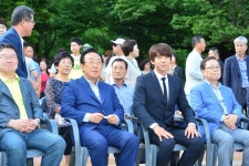 7.8 경상북도 홍보대사 황치열과 함께하는 금오산 올레길 걷기상세 | 경상북도 신(新,信)기술 오픈마켓 경상북도 신(新,信)기술 오픈마켓