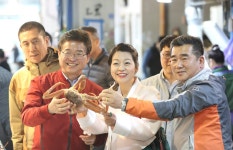 4.28 포항 죽도시장 방문상세 | 사진기록>컨텐츠>디지털 아카이브>열린도지사실 경상북도 열린도지사실