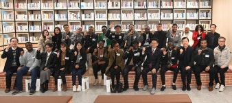2.6 영남대학교 박정희새마을대학원생 간담회상세 | 사진기록>컨텐츠>디지털 아카이브>경상북도 경북도청, 경상북도, 경북, 도청... 