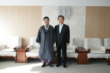 20081118 광복회장방문상세 | 경상북도 신(新,信)기술 오픈마켓 경상북도 신(新,信)기술 오픈마켓