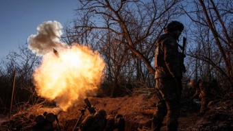 러시아, 우크라전 총사령관 전격 교체…젤렌스키, ”솔레다르 장악” 주장 반박