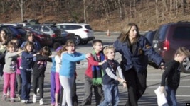 미 초등학교 총기 난사...26명 사망 미 초등학교 총기 난사...26명 사망 