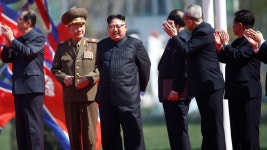 한국 정부 “북한 여명거리, 체제 결속·건재 과시 정치쇼”