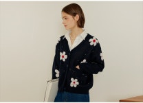 [제너럴 아이디어]부클 플라워 가디건 [NAVY] / S22A06011 [W CONCEPT]