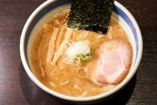 グルメ：“ロックの殿堂”の地にラーメンの伝説を生んだ「斑鳩」——サニーデイ・サービス田中貴とRockなRamen（GetNavi web）... 