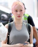 비비지 은하 미드 강조 공항패션