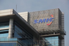 중국 SMIC, 14nm 공정을 올해 양산. 102억 달러 투자 - 컴퓨터 / 하드웨어 - 기글하드웨어