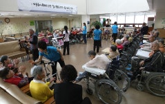 김문수 지사, 노인요양시설 방문 : : 경기도뉴스포털 김문수 지사, 노인요양시설 방문