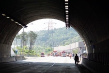용인 마성터널 10중 추돌사고, 재난안전훈련과 카톡으로 대응! : : 경기도뉴스포털 용인 마성터널 10중 추돌사고, 재난안전훈련과 카톡으로 대응!