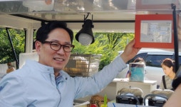 굿모닝~ 청년창업자들의 아침을 밝혀주는 푸드트럭 1호점 개업 : : 경기도뉴스포털 굿모닝~ 청년창업자들의 아침을 밝혀주는 푸드트럭 1호점 개업
