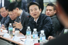 “‘경기도 공공유통물류단지’ 만들어 中企 판로 열겠다” : : 경기도뉴스포털 “‘경기도 공공유통물류단지’ 만들어 中企 판로 열겠다”