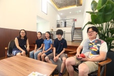 [포토스토리G] 경기도 사랑방 ‘굿모닝하우스’로 오세요~ : 뉴스광장특집 : 경기도뉴스포털 [포토스토리G] 경기도 사랑방 ‘굿모닝하우스’로... 