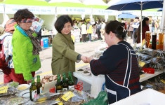 “쉿！ 벚꽃 피는 소리 들리나요？” : : 경기도뉴스포털 “쉿！ 벚꽃 피는 소리 들리나요？”