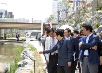 “부천시, 道 제일의 히든 챔피언이자 혁신 승부사！” : : 경기도뉴스포털 “부천시, 道 제일의 히든 챔피언이자 혁신 승부사！”