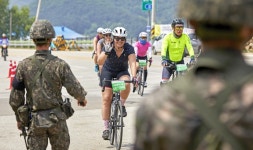 [지금 여기] 우리가 축제를 즐기는 법 : : 경기도뉴스포털 [지금 여기] 우리가 축제를 즐기는 법