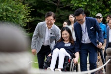 문턱 없는 경기관광도시 조성을 위한 경기여행누림 체험투어 : 오늘의 한 컷 : 경기도뉴스포털 문턱 없는 경기관광도시 조성을 위한 경기여행누림... 
