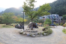 글램핑앤카라반 - 캠프위크