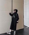 [위드미 블랙 백리본 박시 롱 후드 원피스 -빅사이즈까지] 바비코코