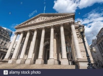 Banking Uk High Resolution Stock Photography and Images - Alamy