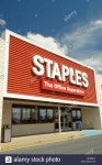 AJD64018, Dover, DE, Delaware, Staples Office Supply Store Stock Photo - Alamy