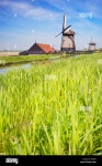 Page 17 - Molen High Resolution Stock Photography and Images - Alamy